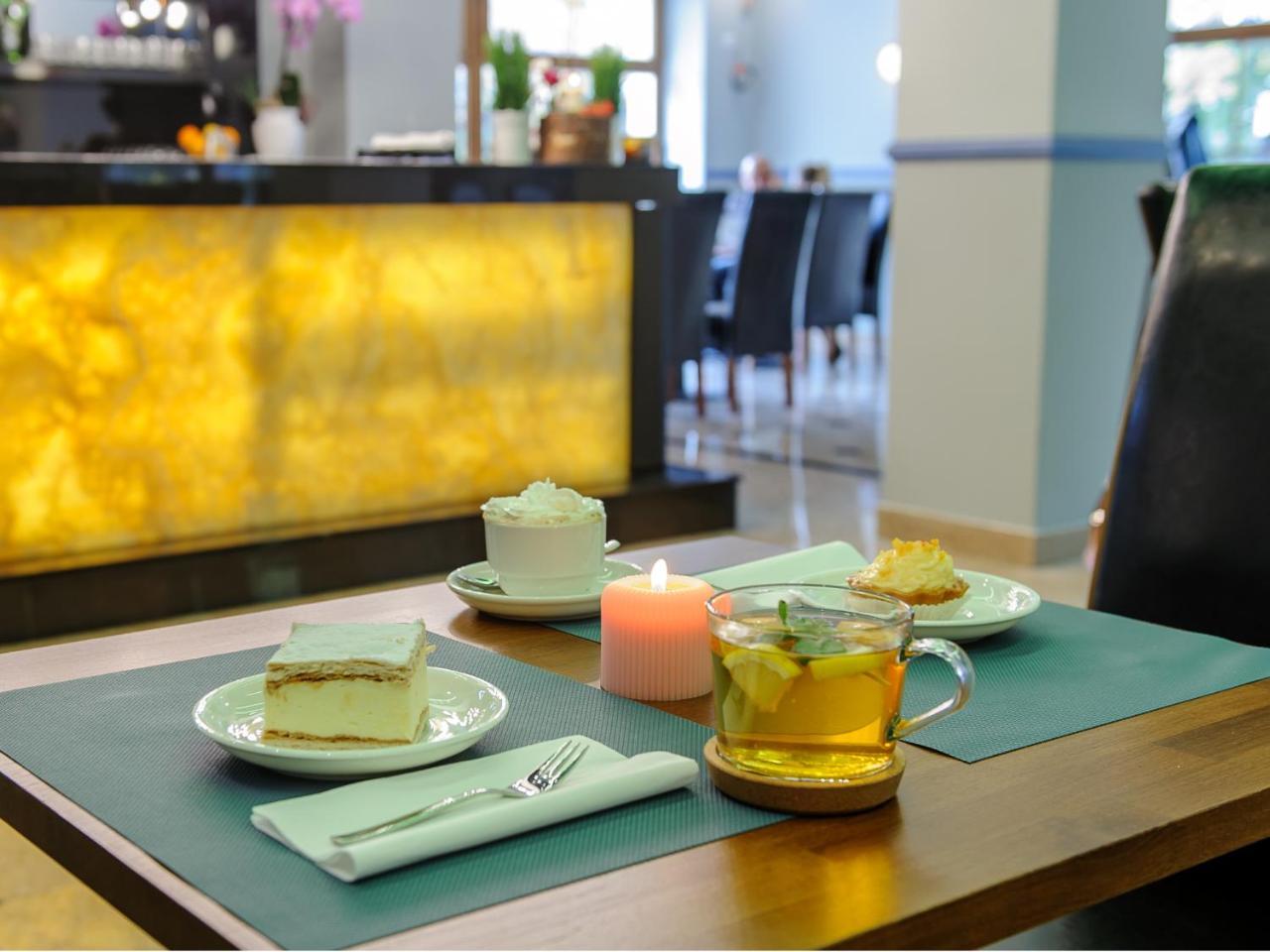 Akacja Medical Resort Цехоцинек Екстер'єр фото