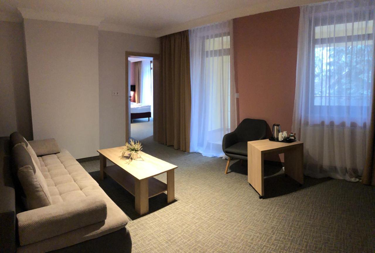 Akacja Medical Resort Цехоцинек Екстер'єр фото