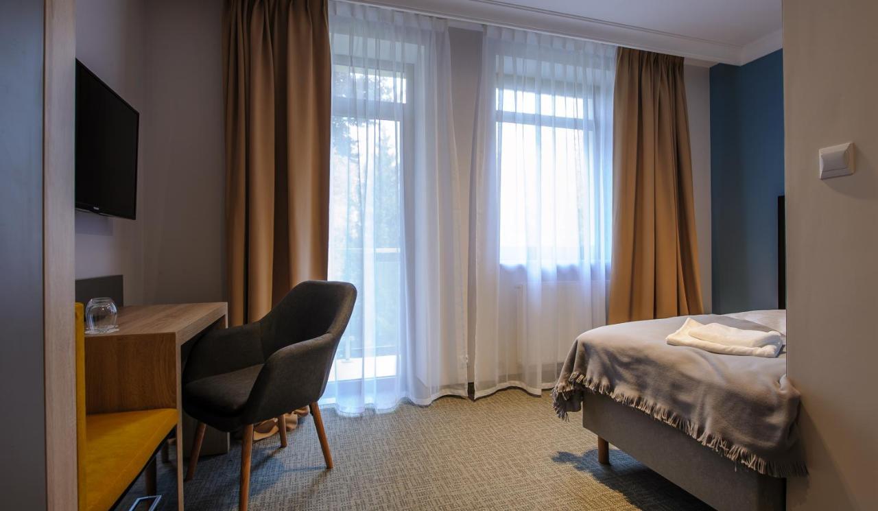 Akacja Medical Resort Цехоцинек Екстер'єр фото