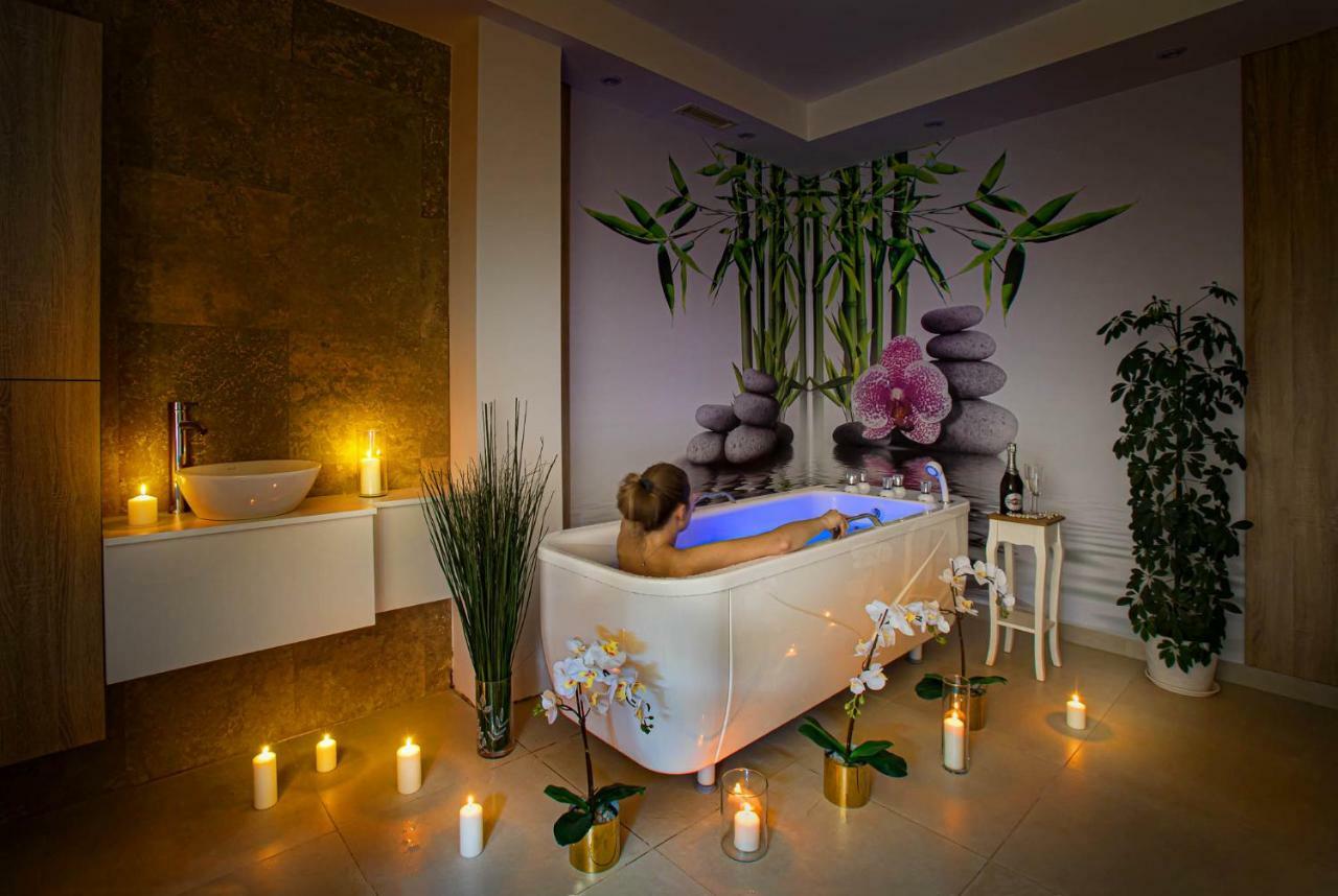 Akacja Medical Resort Цехоцинек Екстер'єр фото